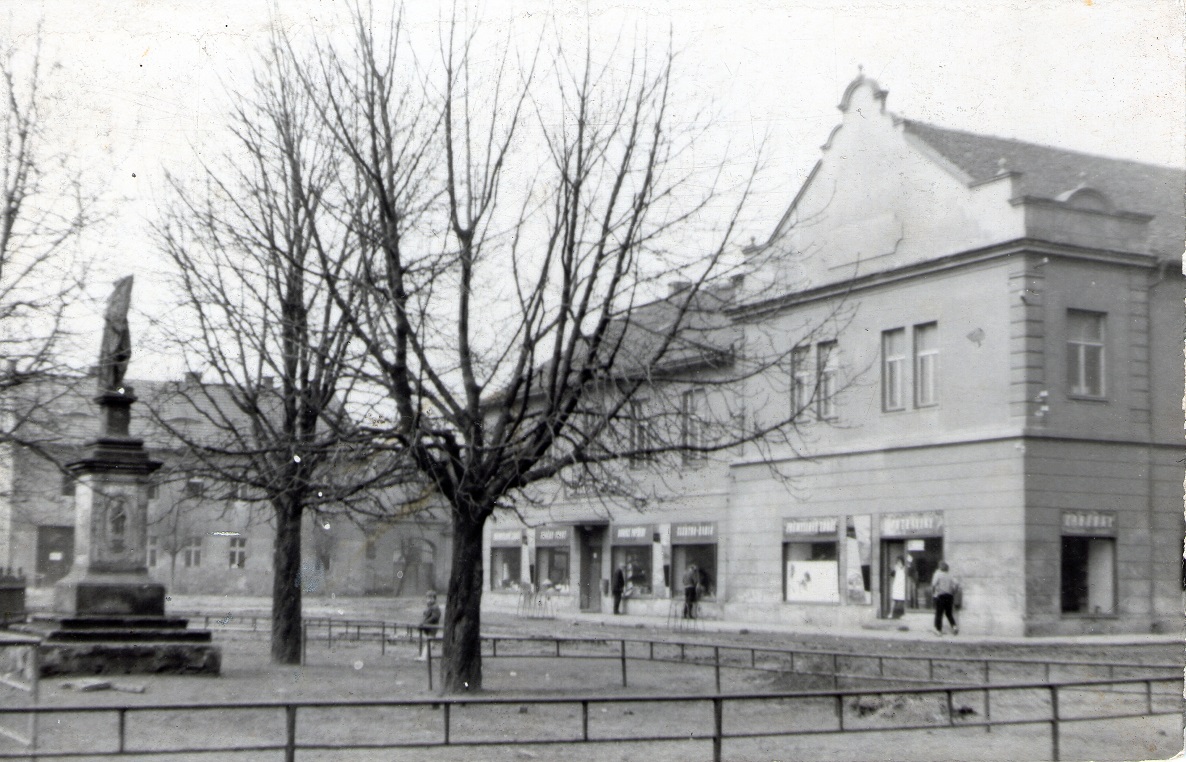 Nákup. středisko - konec 60. let 20. stol.